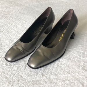 salvatore ferragamo silver metallic kitten block heels